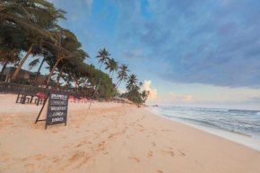 Гостиница Dalawella Beach Resort BY DECO  Unawatuna